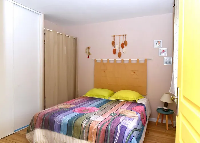 Appartement Avec Pergola Ju-Belloc